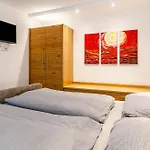 Gaestehaus Wuepping 2 Apartmán *